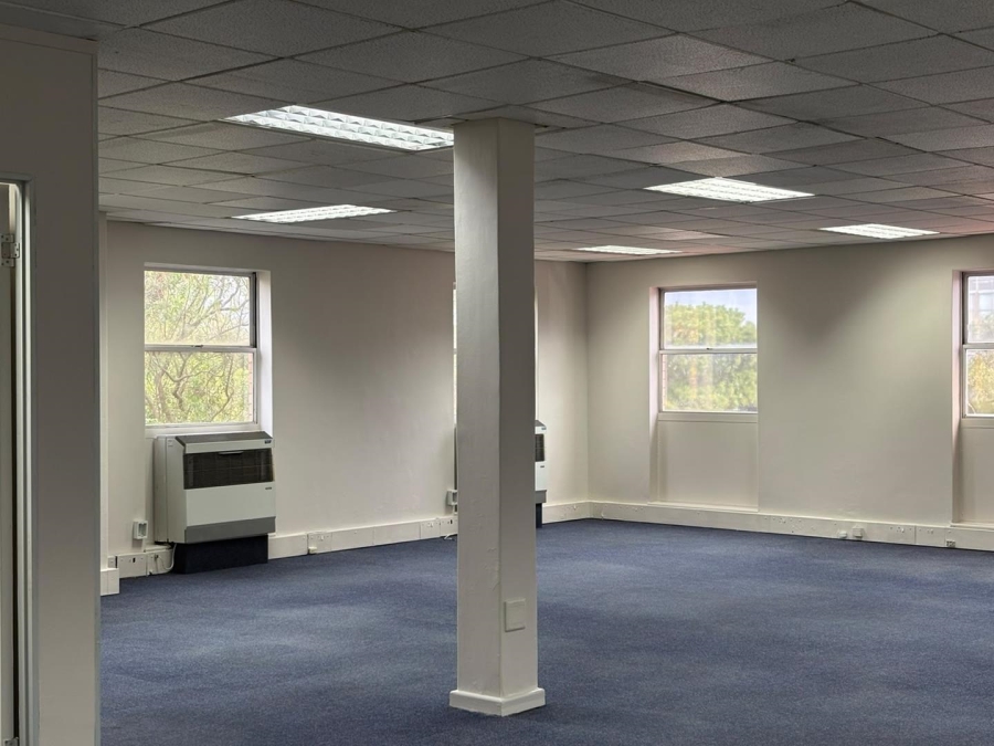 To Let Commercial Property for Rent in Pinelands Western Cape